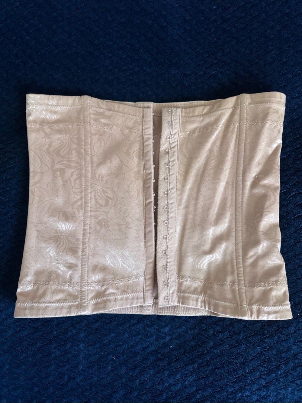 Maidenform Nude Beige Waist Shaper Corset sz Medium Hook and Eye Closure